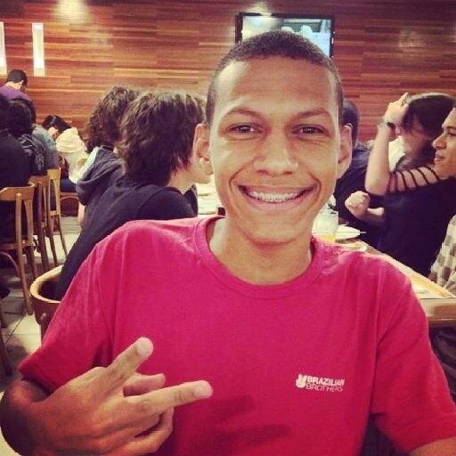 O Kara com mil Defeitoos,           
E milhões de Qualidades!•              