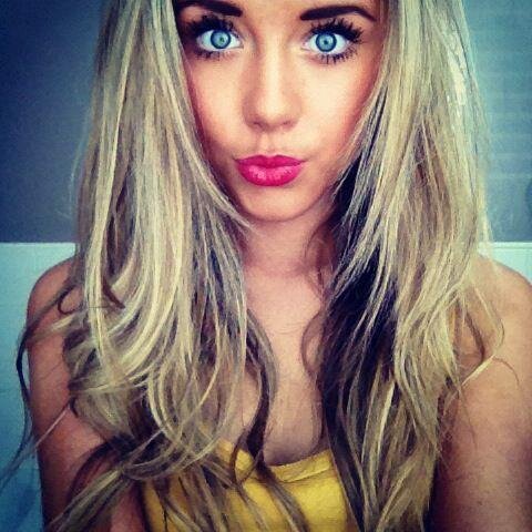 CandyMogridge's profile picture. A heart won't heal by itself. Glue it together by putting your arms around me.