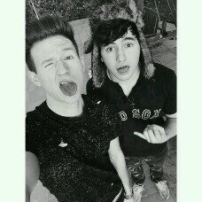 Jcs_Bennies's profile picture. I live in Califorina,my fav color is light blue,My name is Emily,but my frans call me Em.Met Jc Caylen once.Likes to gain followers.14 years young✌️