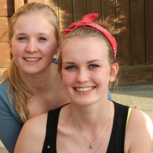 3dejaars PWnv4. Toekomstig student SPH aan de CHE, liefde voor kinderen, God, Boyfriend en vrienden/vriendinnetjes
