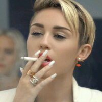 Miley Cyrus Fan♡ (@danasamoum) 's Twitter Profile