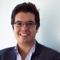 Egresado del IPN En ingeniería industrial.