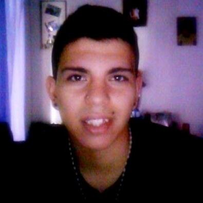 Maty_Carp95's profile picture. Yo te lo dije, no te puedes enamorar 
Tienes que aceptar la realidad 
Por ahi dicen que la vida es ironica 
Ya tu sabes lo que quiero