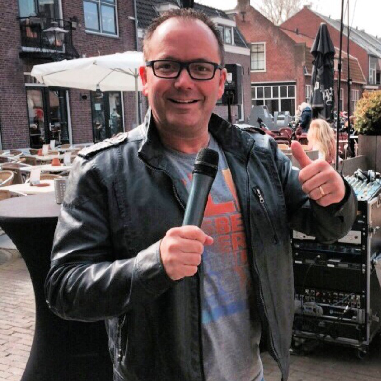 Party Verhuur & Party Catering voor Bedrijf Particulier Thuis of op de Zaak Catering Entertainment Full service Organisatie Totaalconcept NU OOK Parola!!