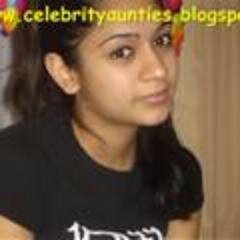 ApexaShah2's profile picture. 