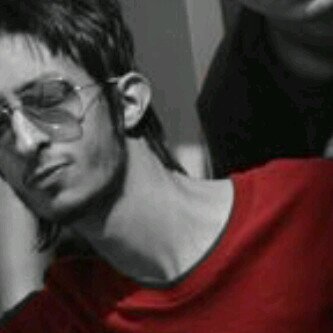 FAALFoudri's profile picture. ‏​أثق بأنني مختلف ، أحمل في داخلي روح حنونه ، لكنها تتعب عندما تضيق بها الحياة .. لست مثالي ولكن اقسم بأن نيتي طاهرة للجميع و هذا يكفيني