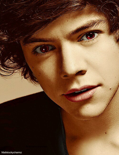 Haz_The_Vamp's profile picture. Im a vampire what else is there to say? (Single)