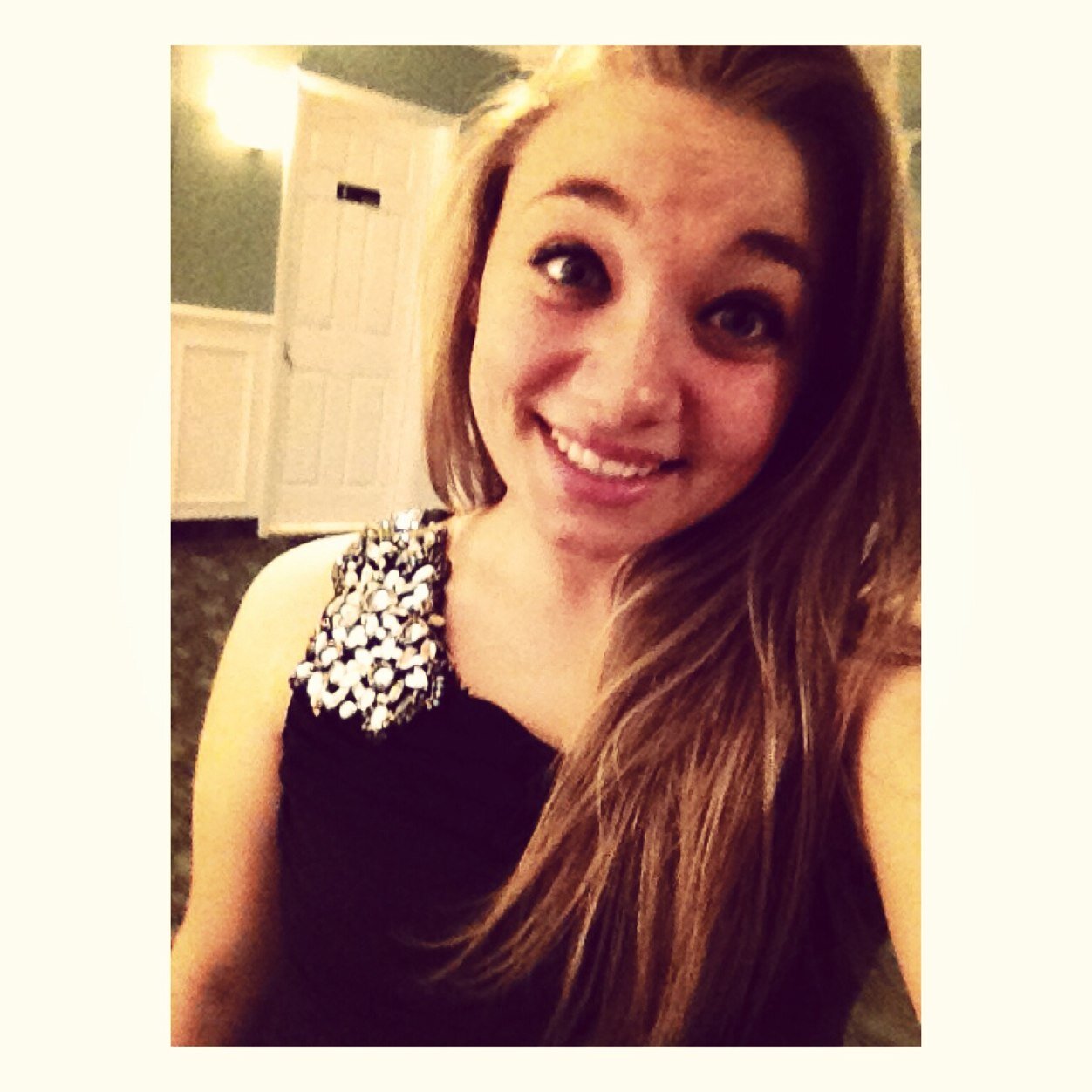 just a girl fangirling ; made another account for cameron dallas; cameron dallas fan page cam followed&favorited : 12/9/13 ❤️