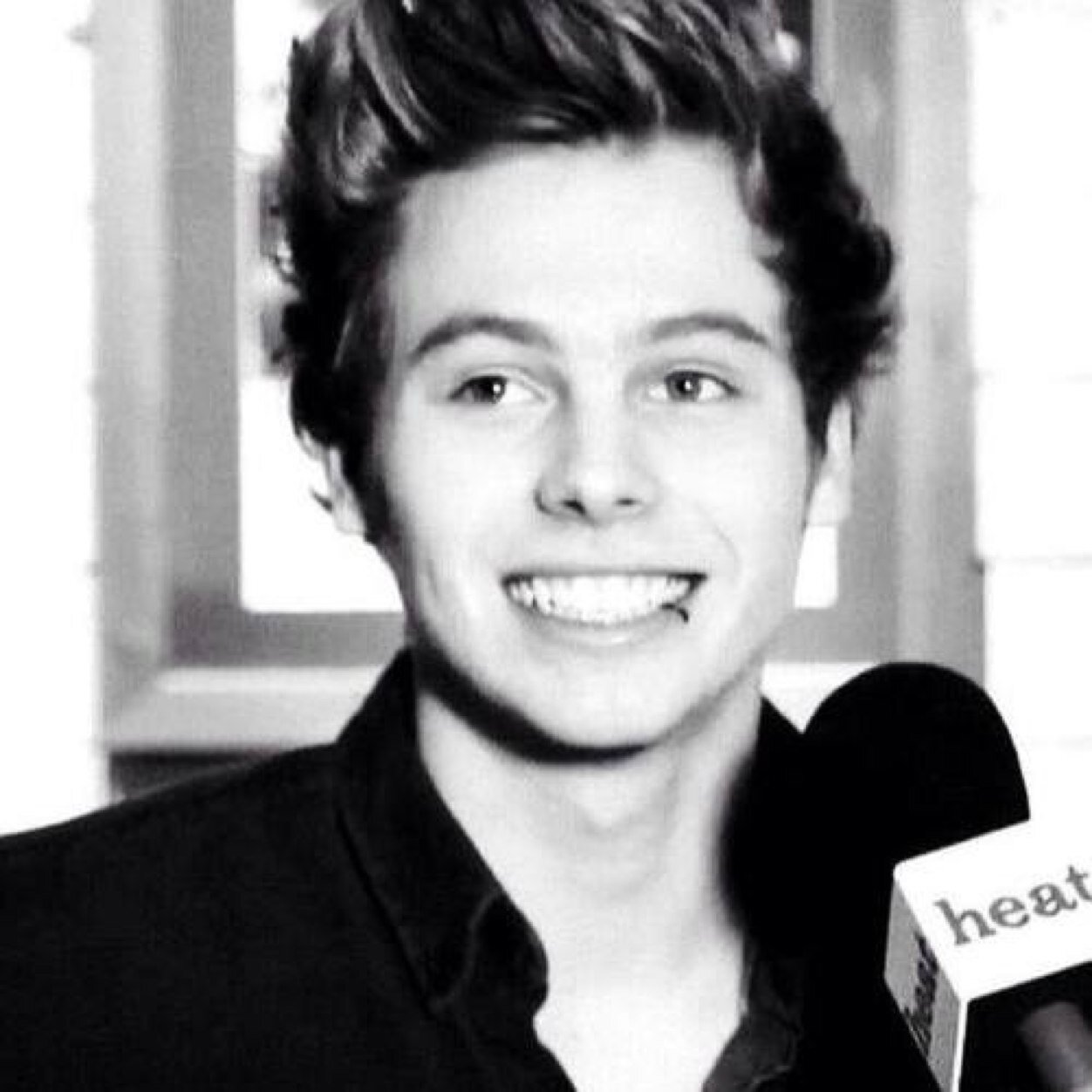 surflesslukesos's profile picture. i genuinely think im funny