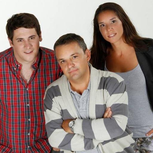 Programa emitido, de 9 a 13, por FM de la Bahía (91.5 del dial)