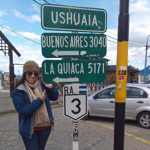 Periodista y Licenciada en Comunicación Social.