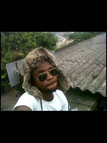 Indie Crunk rapper, #nocircles #freethinker recording arstiste of F.L.W Media for info contact @baelian