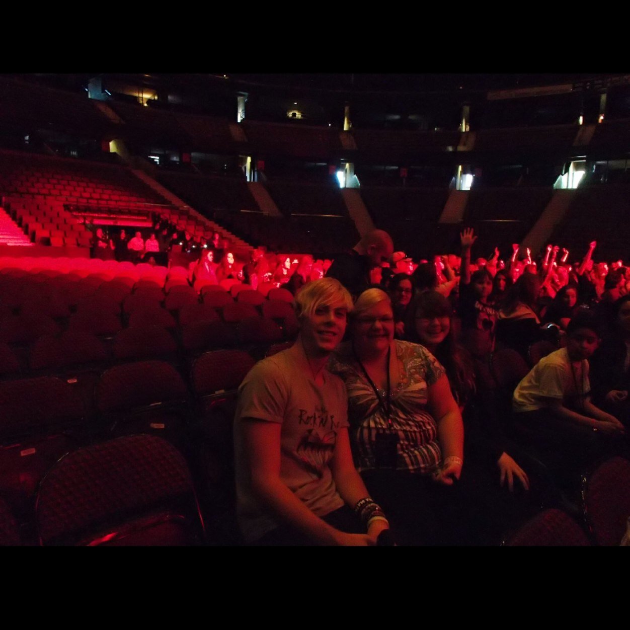 Im an R5 fanboy! I absolutely love Riker Lynch and i met my favorite country singer jordan mcintosh on 12/29/13 and met R5 on 4/3/14