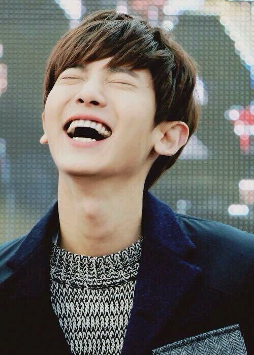 박찬열(パクチャニョル) #bot誤字家族杉田家 No.10 2012.6.18~2013.2.18 restart 2013.5.18~ http://t.co/ZiyQCud7EU
