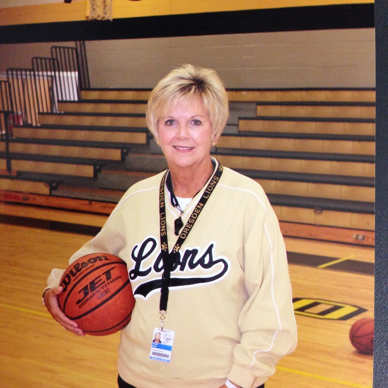 lhart_96's profile picture. Wife, Mother, Teacher and Coach of the DRESDEN MIDDLE LADY LIONS.... 😊🏀