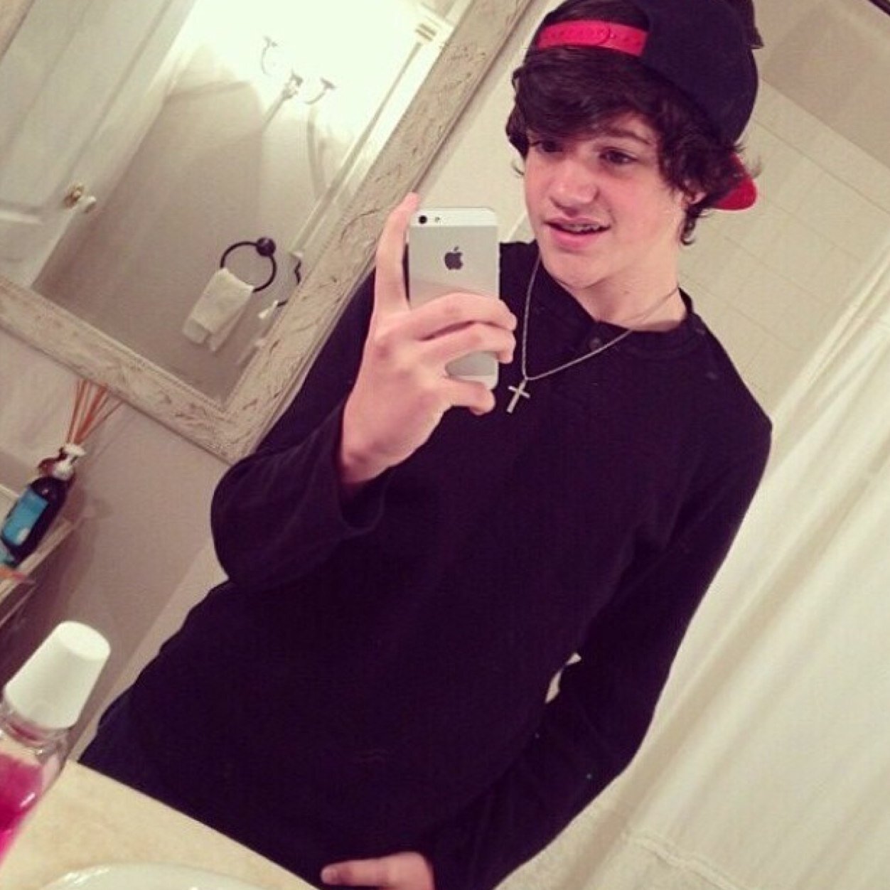 Magcon Boys , 0/9 + Hayes ♡ 09-08-13 Cam noticed me on vine