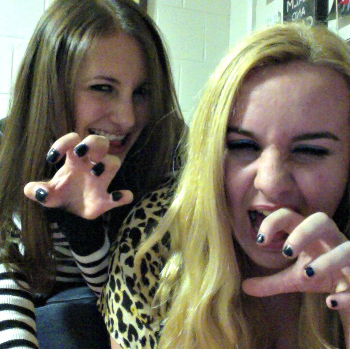 sassafras321's profile picture. Shit Alexa and Shannon say over FaceTime that will make you question your morals.