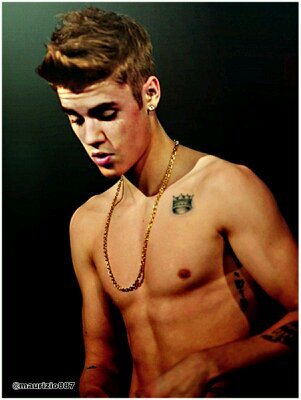 Teen Wolf is the bomb, I love it!!! :) I am in love with Justin Bieber!! :) ♥♥ #belieberswag ily! ♥ #StayStrongMyKing ♥ ily :)