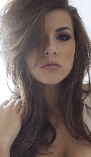 GiraldaKonmann's profile picture. Girls problem: They love the ones that hurt them. Boys problem: They hurt the ones they love.