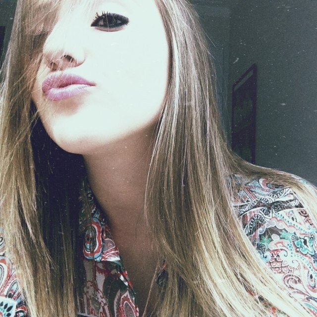 Tenho sorte de respirar, tenho sorte de sentir. Sou feliz por acordar, sou feliz por estar aqui.
