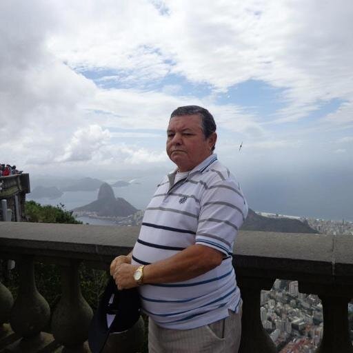 Brasileiro, Maranhense, ex-estudante da UNAMA, aposentado, sempre a espera de bons amigos, boas notícias, Paz e Tranquilidade.