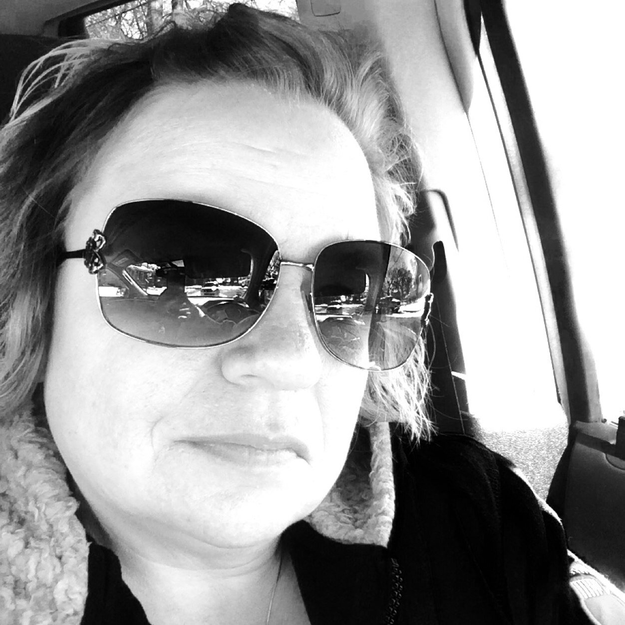 ✌From Wilson Connecticut (Windsor), lived in Windsor Vermont, been a jersey girl since 98. Mama of 2.