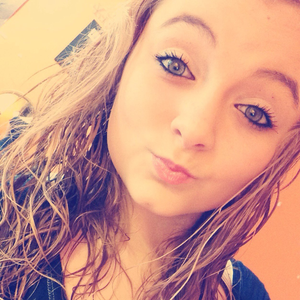 Hey shelbs here i love to get down in the mud and get durty im 15 and iv been i love with the same guy for 3 years um talk to me any time