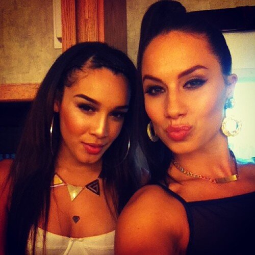 FernandeTwell's profile picture. Eight letters, three words, one regret. I miss you.