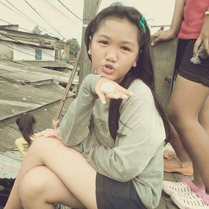 ikaarieny's profile picture. 