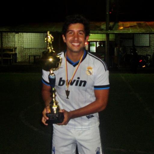 Futuro Abogado y político de la república del ECUADOR,MADE IN MANTA, adicto al deporte y fútbol , defensor de la naturaleza y DDHH, emelexista 100 %