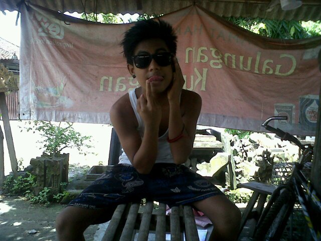 ☺☀thank you for following me back once again thank you for everything☀☺.    Thanks for my cousins always support me,, TANGKAS KORI AGUNG