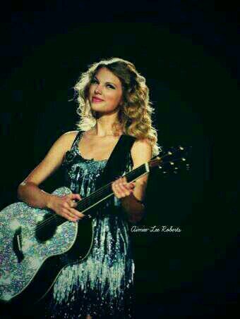 We live in this life to love a woman who has a perfectly good heart, she is Taylor Swift