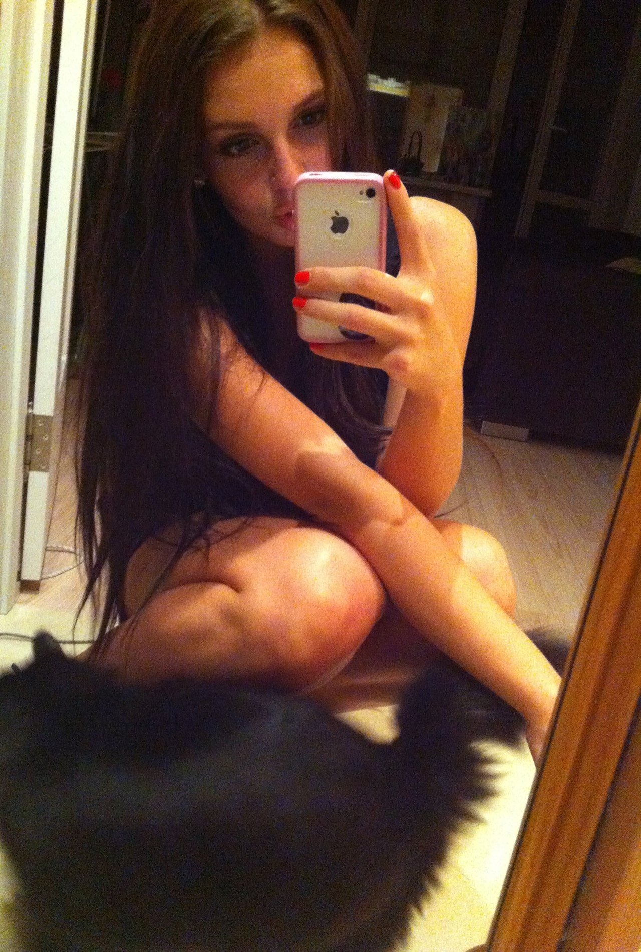 MatildaMacGilli's profile picture. Instantly smiling when the person you wanted to text you, texts you.