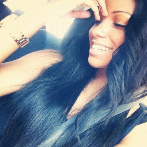 JoellynGames's profile picture. Dear Girls, The right guy will never leave you. Never.