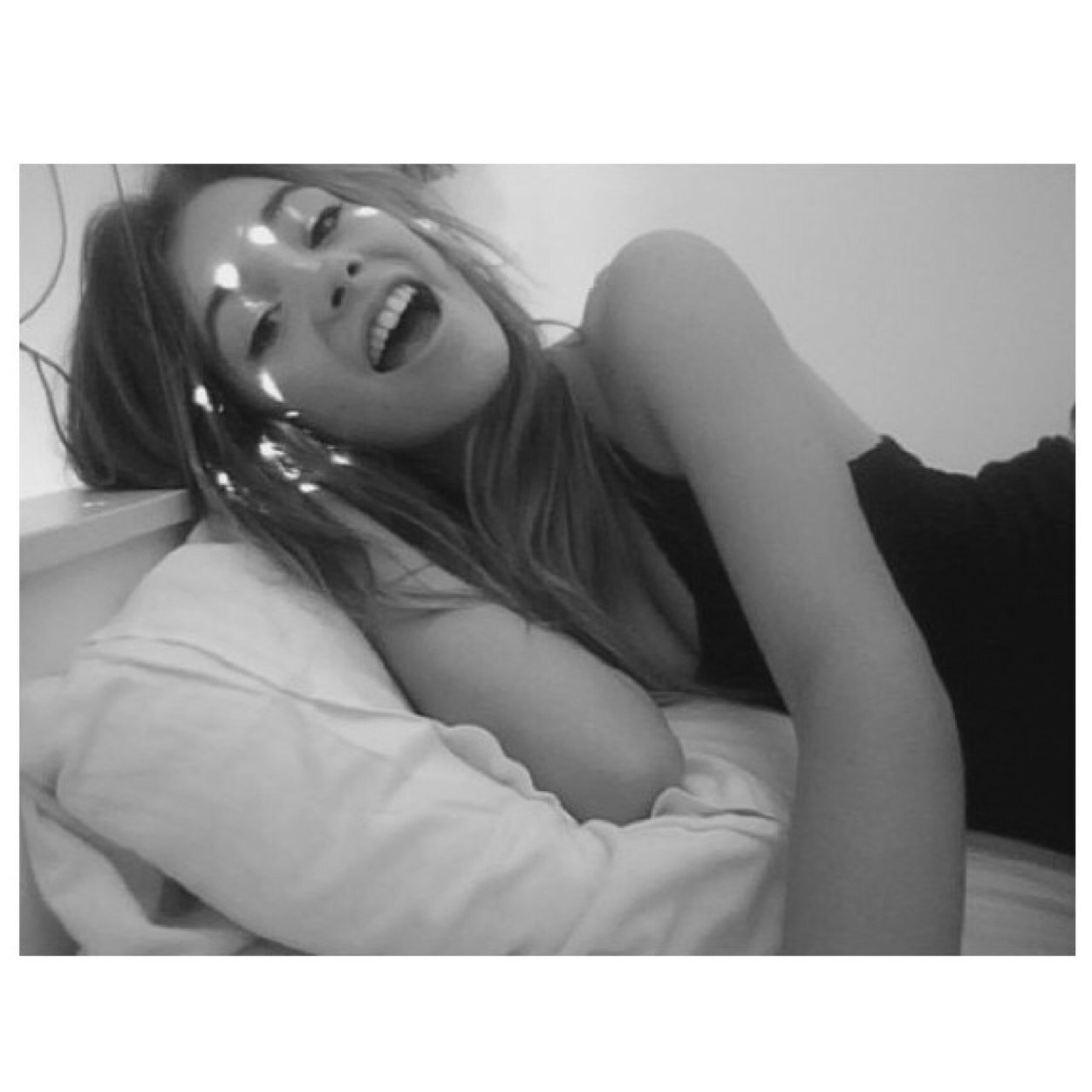 ♔ Im a gurl who is social media obsessed brb got to take a selfie xx 0/5 & 0/4. DEMI IS MY HERO