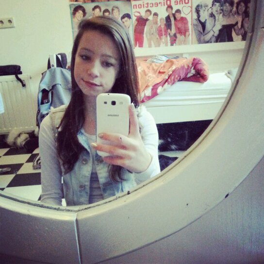 valleivogels MB2 De Meerwaarde 3gt7 amber,djoni, michelle,karlijn, ilse love you. Schatjee, loveuuu , wordt n top jaar met jouu xoxoDionn♡