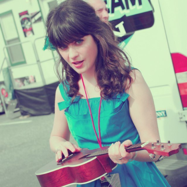 A Tennessee girl with big dreams, working in a coffee shop. What more do you need to know?