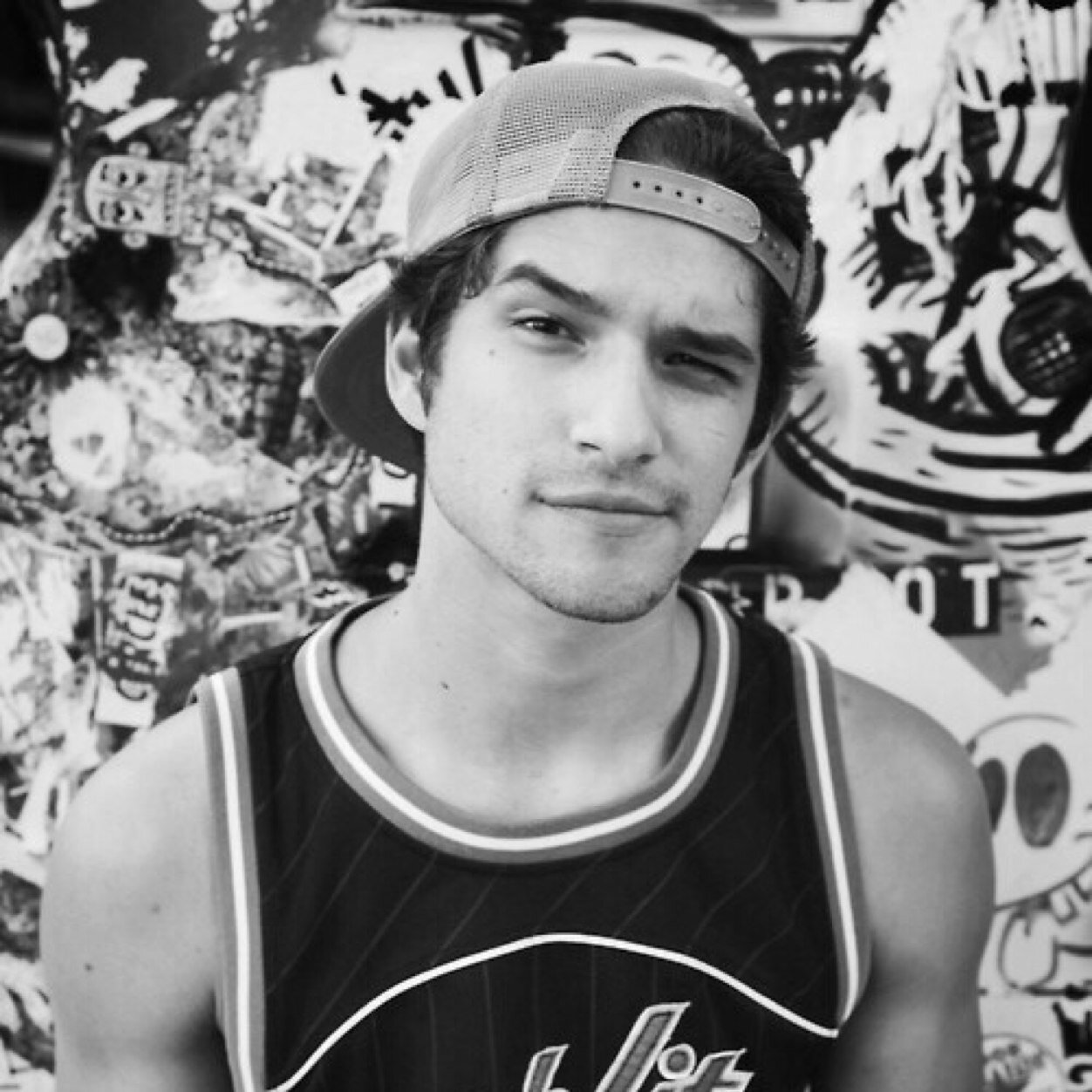 hey i just gave you a free follow, please please follow @teenwolffeelsss ♡