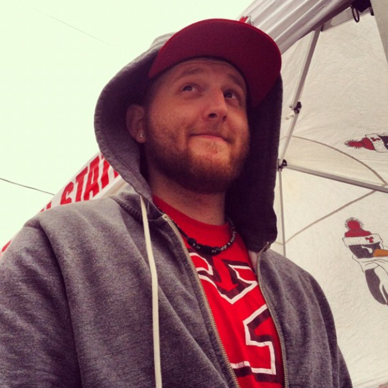 IanBretcko's profile picture. 25. Ohio. Chef.                          Xbox - Im Goose. Snapchat -im_goose