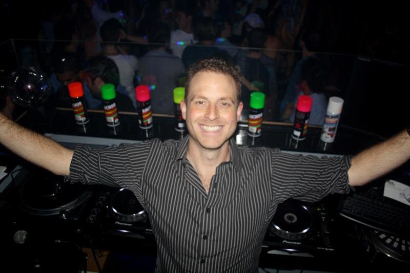 Professional Club DJ for Over 15 Years...
Based in Sydney, Australia
Bookings - dj_dannyb@hotmail.com