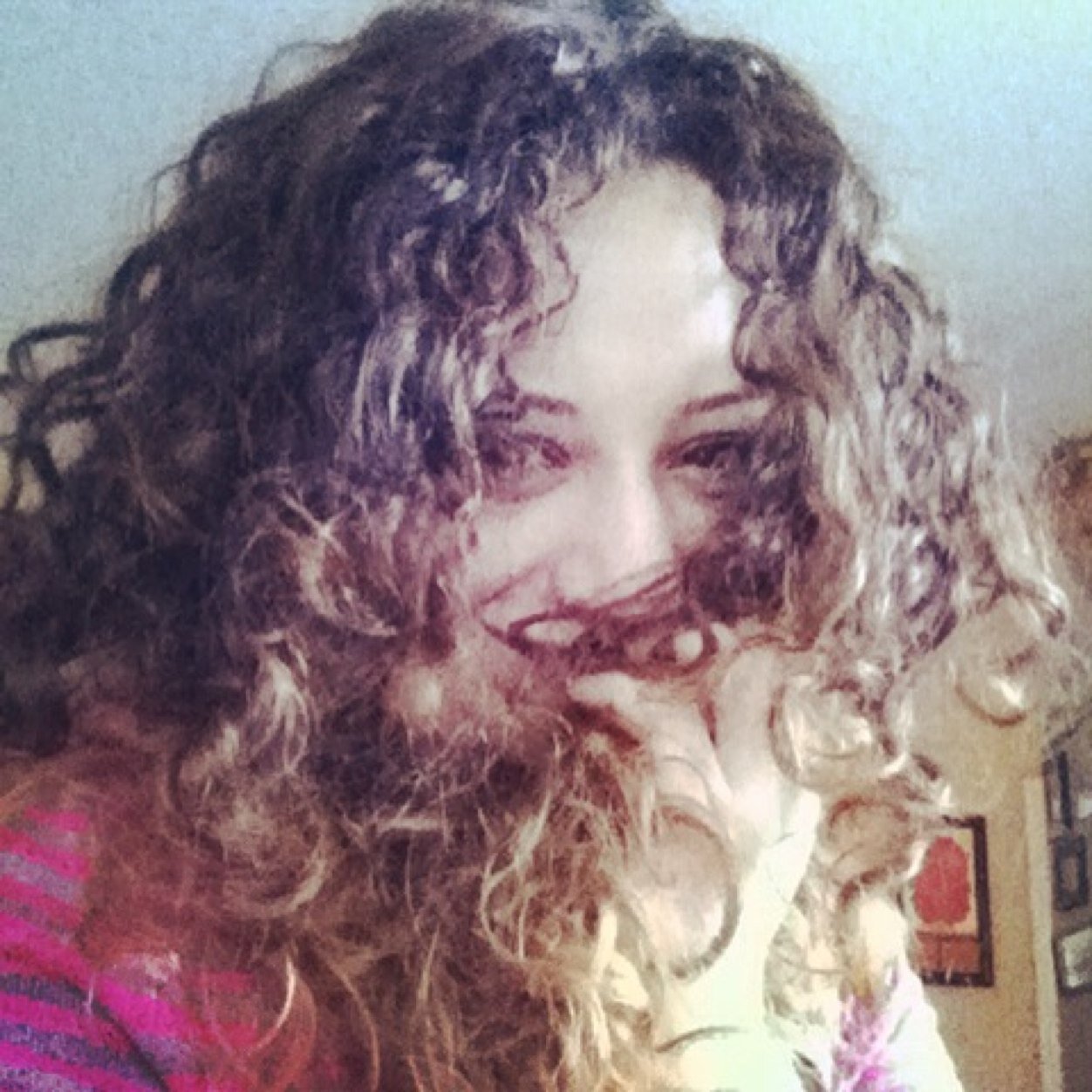AnnieNessaM Profile Picture