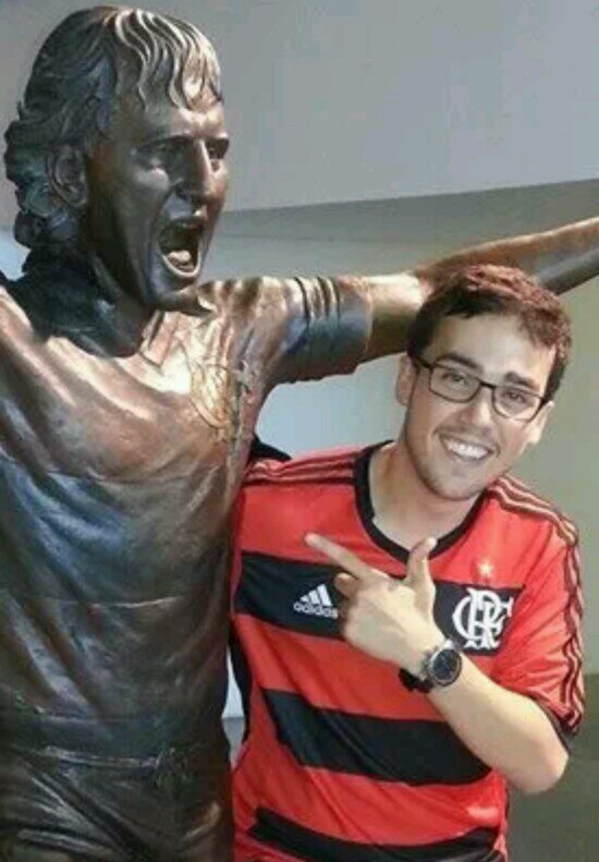 24 anos, carioca, engenheiro e, o melhor de tudo: flamenguista!! #sejasociotorcedor