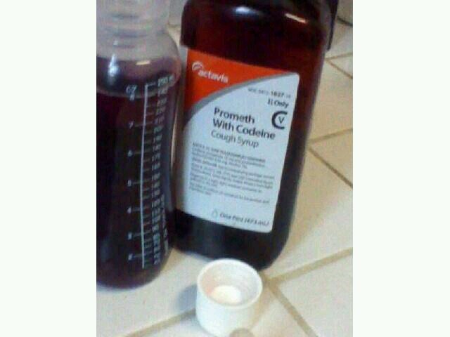 started out hustling ended up balling feelin like das shit y'all turds in the toilet...