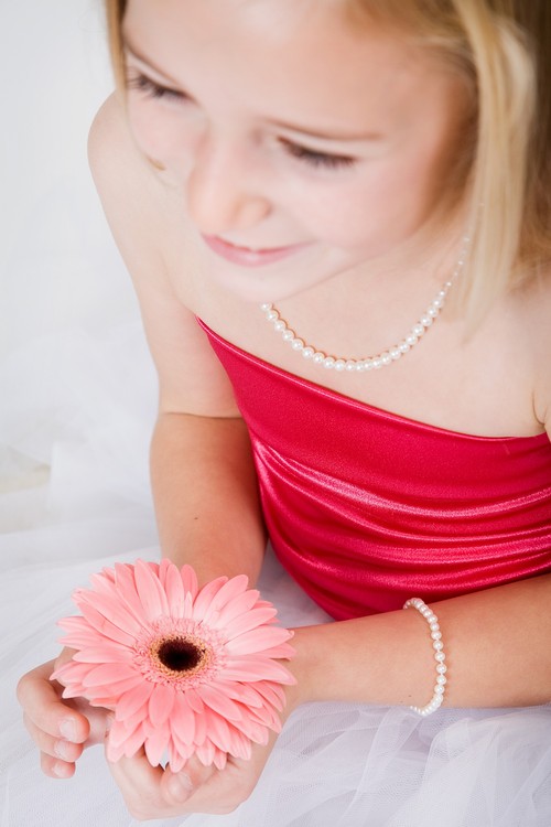 Simply darling child-sized cultured pearl jewellery. Available only at the most fabulous stores!