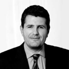 Avocat au barreau de Paris. ex Chroniqueur pour @franceculture . Auteur de «Numérique: de la révolution au naufrage?» https://t.co/lipA9FMGeC et «Cheval crétois»