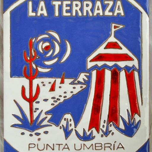 El primer #restaurante en primera linea de #playa de #PuntaUmbría. 
Llevamos 4 generaciones siendo referente en el #verano onubense.
#comer #chiringuito #tapas