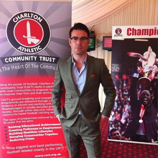 Exhibition Suppliers Printing Business Cards,Flyers Signs.Suppliers off Marketing materials to CAFC Barclays,Duff & Phelps and Many More. Charlton No 1 Fan