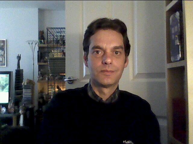 Rock and Rock & Roll writer for http://t.co/MG6TuTDBxv. Has a life run by cats...