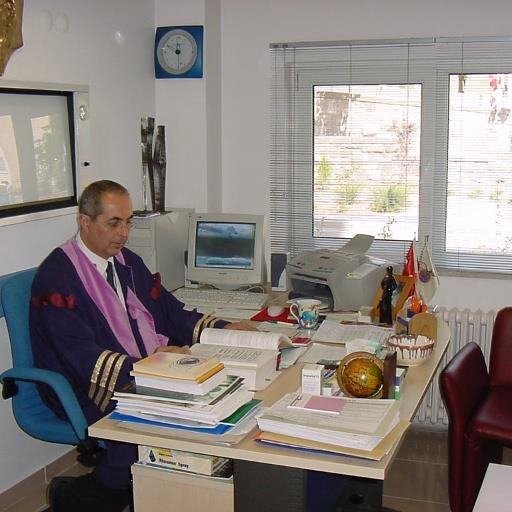 zaferhascelik's profile picture. Fiziksel Tıp ve Rehabilitasyon Uzmanı