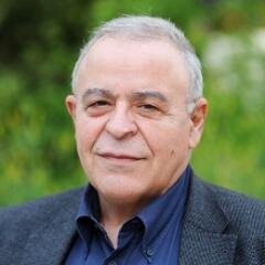 Καθηγητής Συνταγματικού Δικαίου στη Νομική Σχολή της Αθήνας